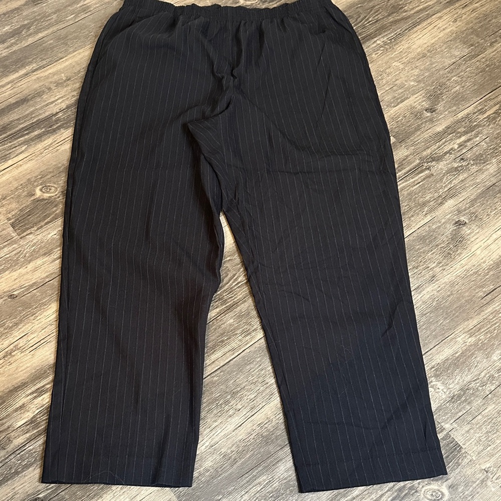 Alfred‎ Dunner Black Pinstripe Dress Pants